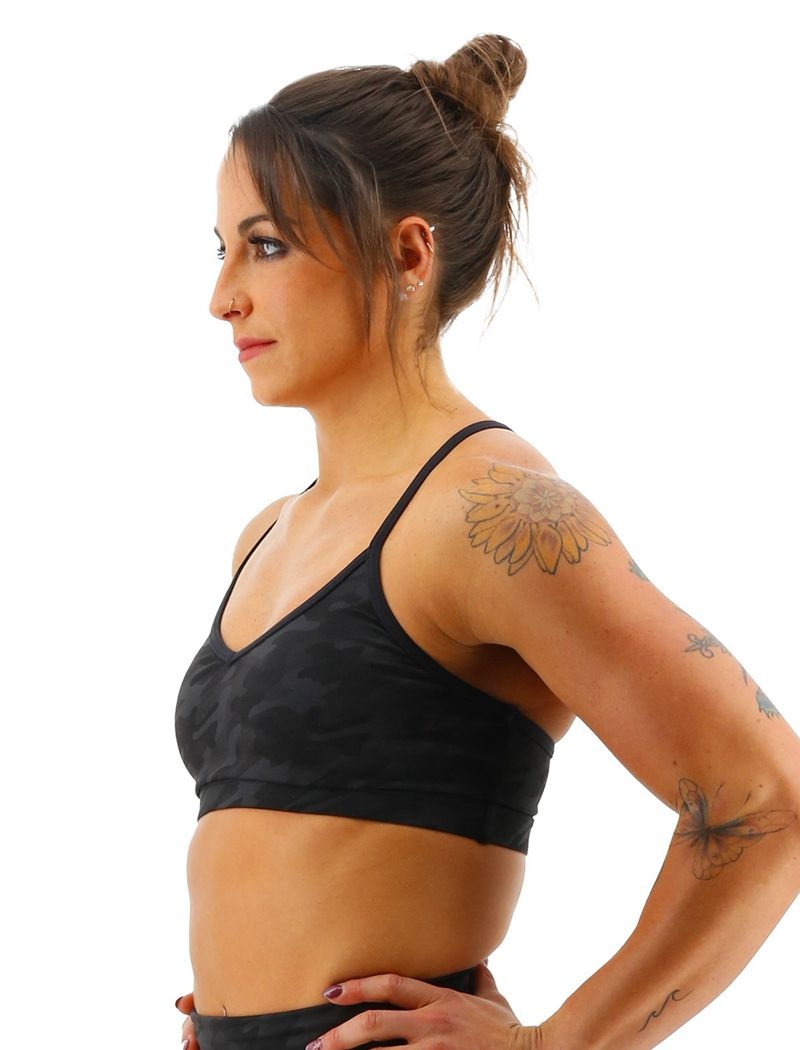 Black Tyr Base Kinetic™ V-neck Women's Sports Bra | US-ZUYJ90821